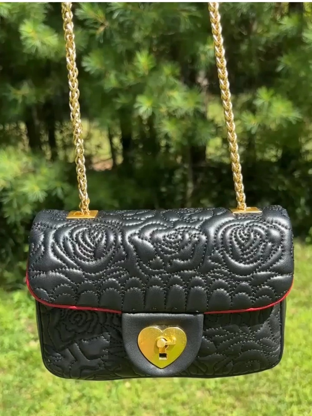 Sharif Black Quilted Heart Lock Chain Crossbody Bag with box - Picture 2 of 13